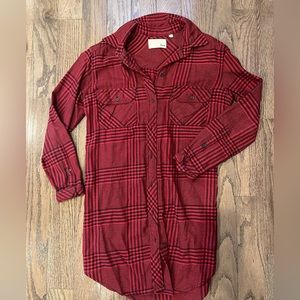 Aritzia Wilfred free red flannel button down tunic